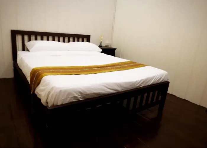 Baan Nawa Boutique House Pensión *